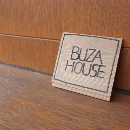 Buzahouse * Lubiana